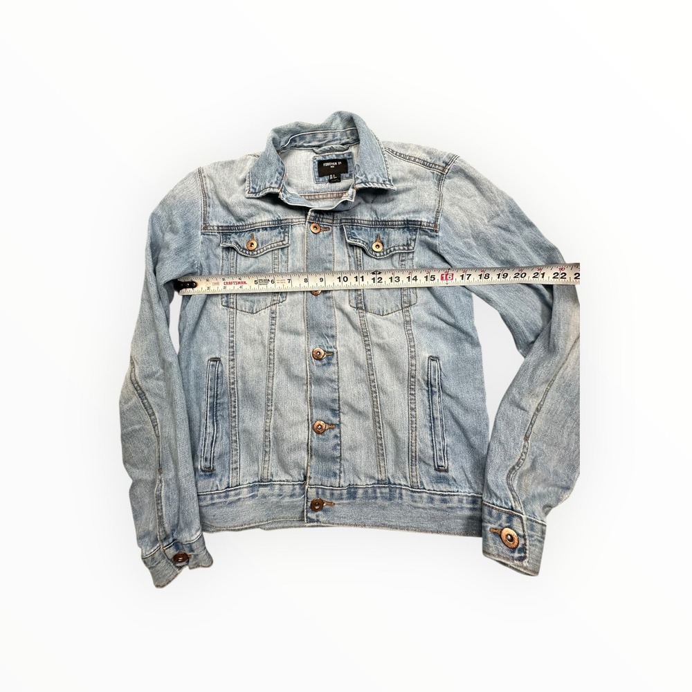 Forever 21 Denim Jacket Mens S Light Blue Trucker Faded Button Up 3621 - Picture 5 of 8